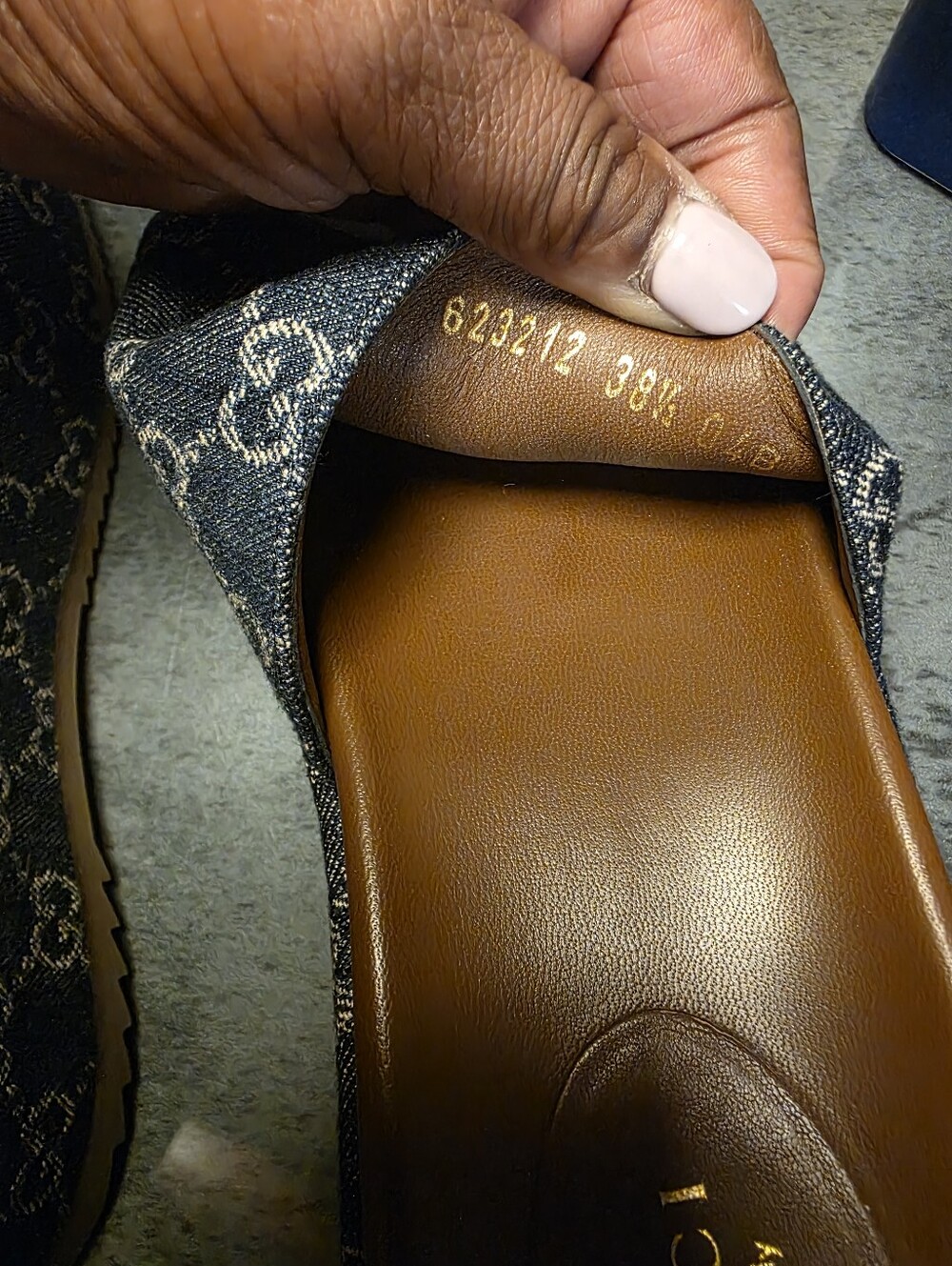 Gucci Denim GG Platform Slide Sandals - Indigo - Picture 13 of 13